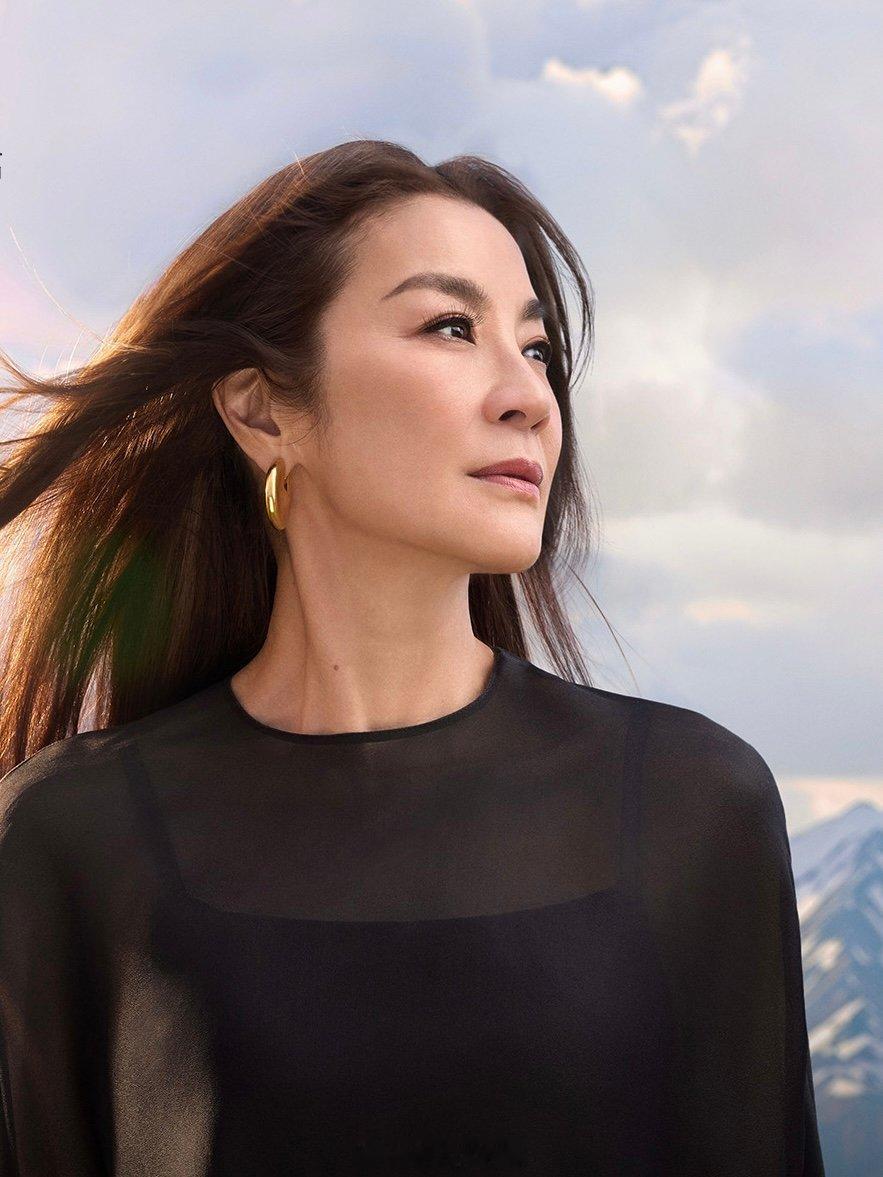 女明星集体回春的秘密 时间在她身上只是增加了魅力的厚度！从侠女到影后，她的脸庞写