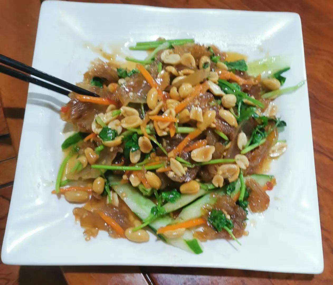 对于吃货来说于，幸福就是：美食在口，好友相伴！ #记录我的2024# #美食分享
