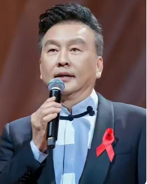 娱乐圈，曝出大瓜！
​4月8日，娱乐圈一整天都静悄悄，没想到下午时分，突然传来…