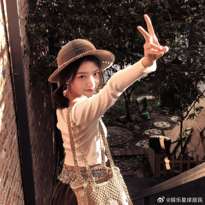 任敏发箍哪里买的任敏AAA头箍批发大户批发式囤货！任敏头箍多到数不清，每天不重样