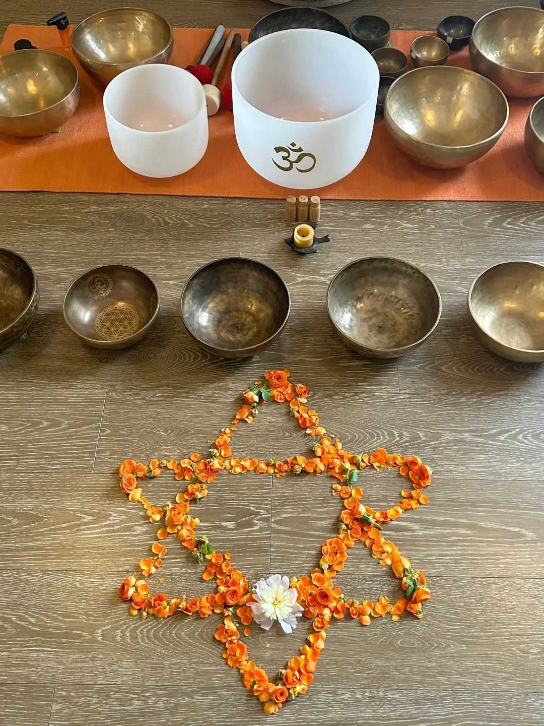 力量和决心 决定事情的走向 愿你永远活在当下♾️修持智慧🌞是为了更好...