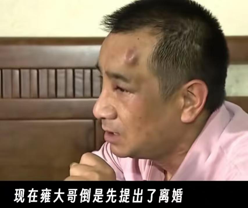 笑死我了！浙江，男子向好兄弟借钱没借到，结果妻子出面借却成功了！男子怀疑妻子出轨