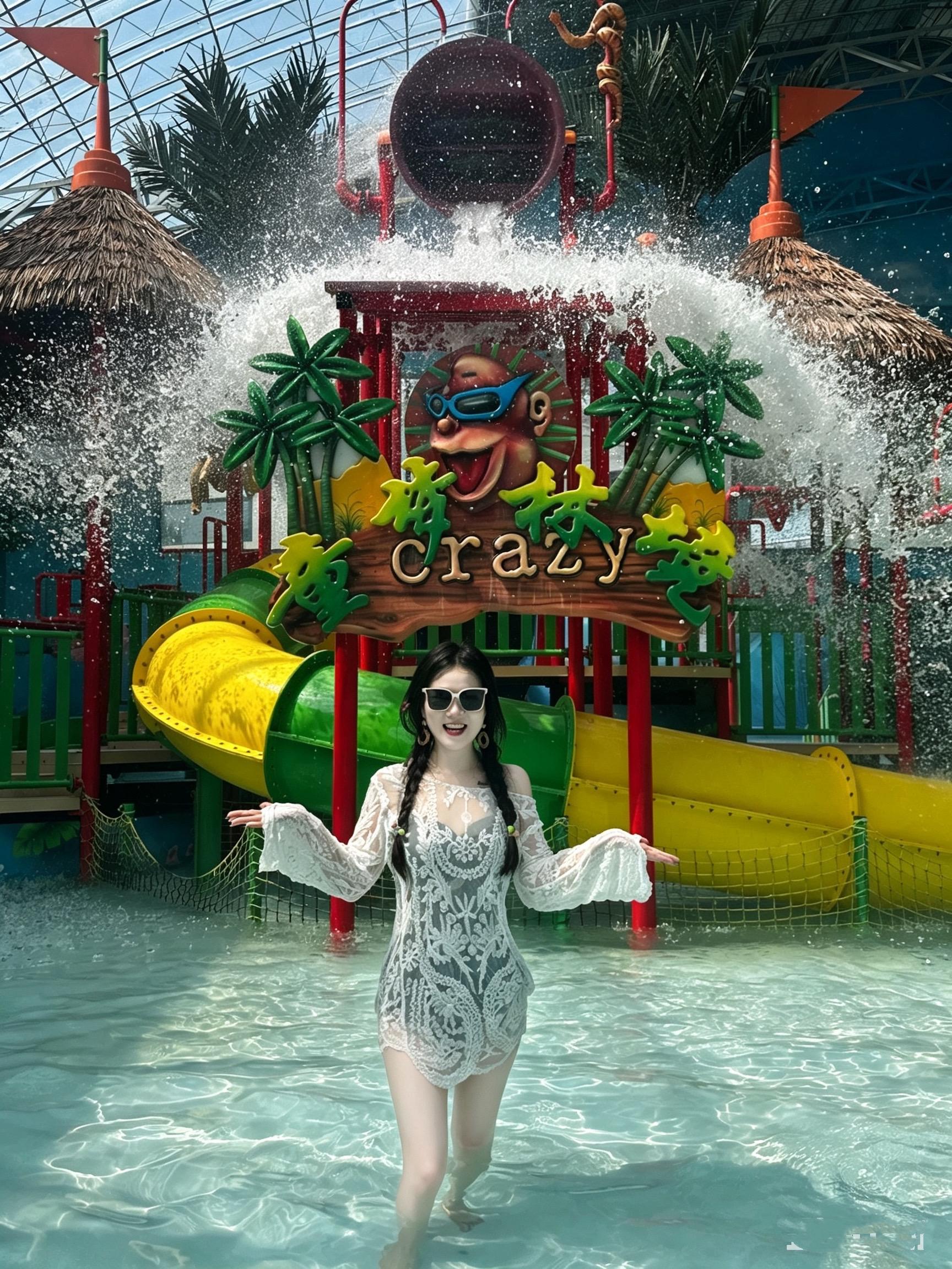 衣服湿了可以换，快乐却是无法替代的😁 泡在水里🏊🏻的快乐，才是夏...
