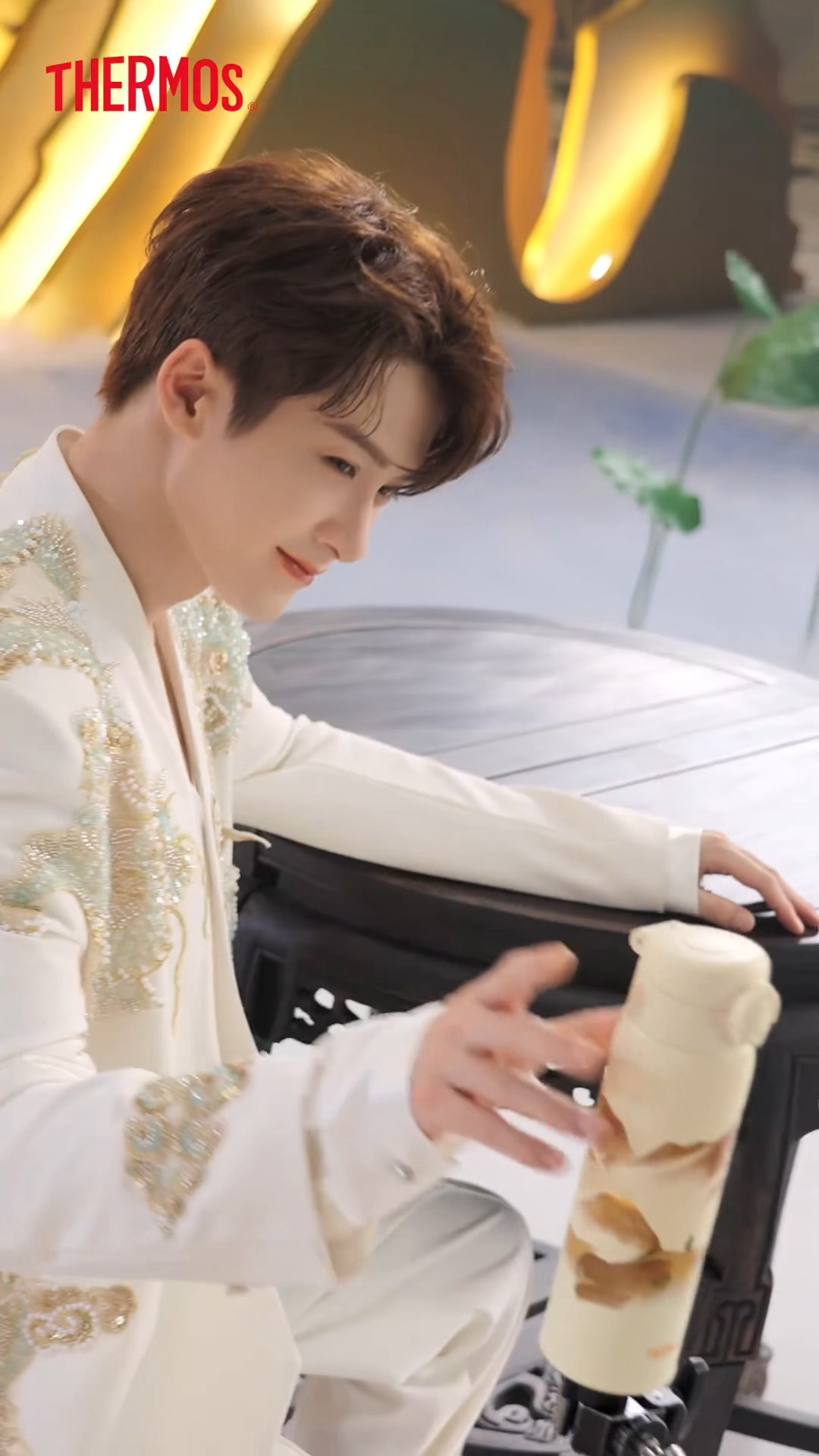 檀健次膳魔师新物料，好漂亮 