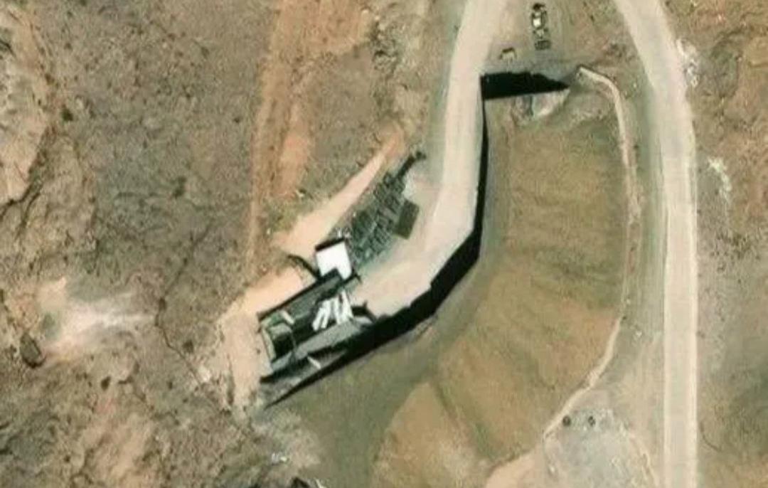 挨打真的可以让人聪明很多，净瞎说，这叫“吃一堑长一智”。
伊朗的核基地下面，被美