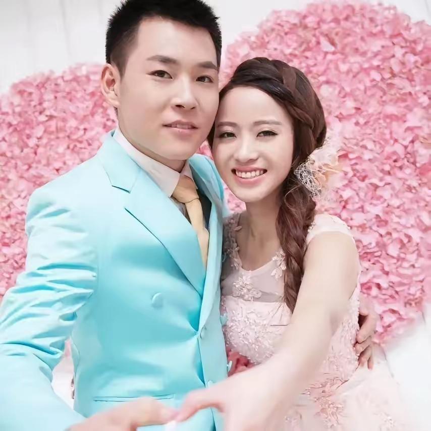 老公车祸成植物人，婆婆哭着说“拔管吧”，谁料妻子一个举动，全场亲戚闭嘴了！

“