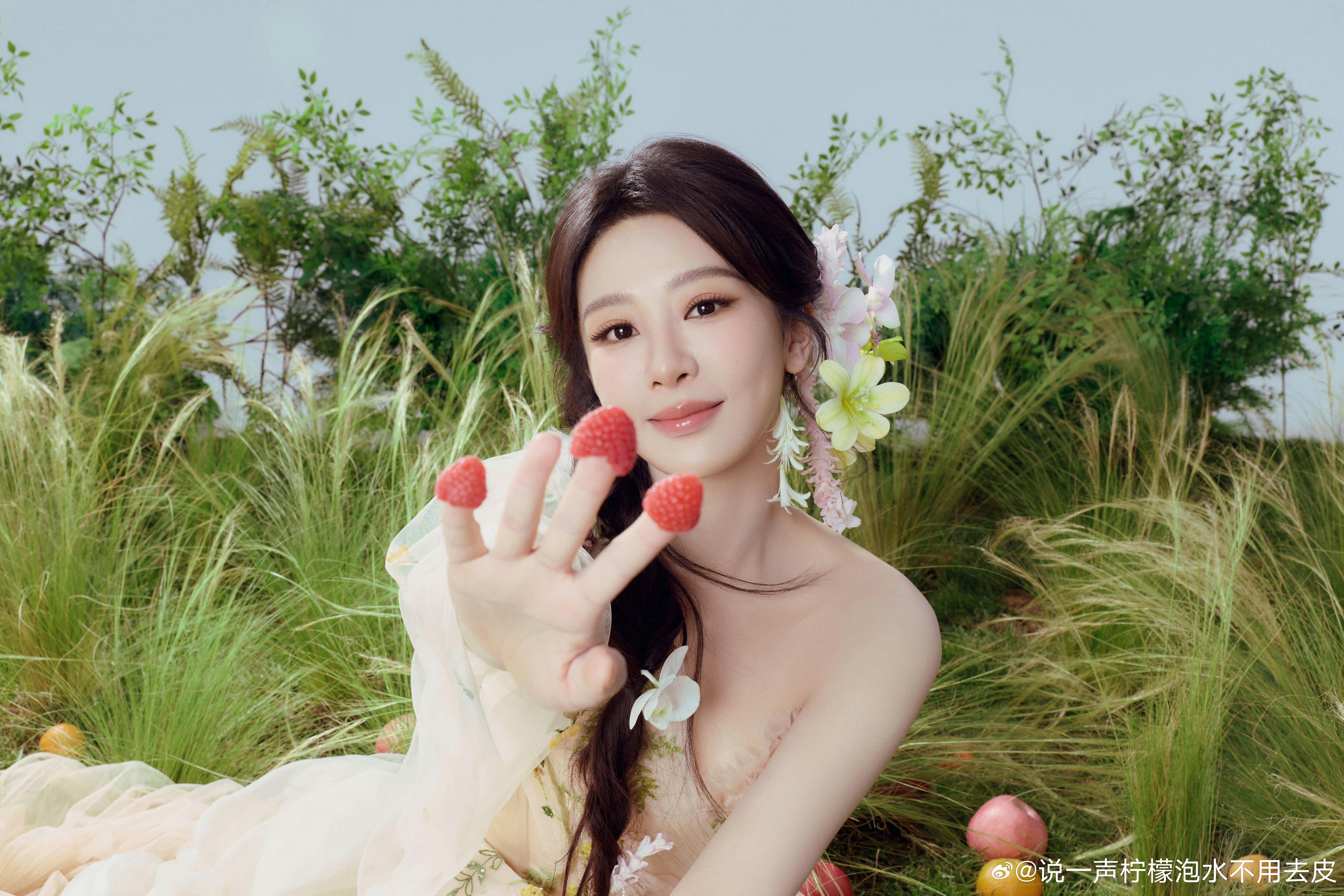 邵闯拍的花神杨紫有种熟悉感，不确定是曾经在哪里见过？ 