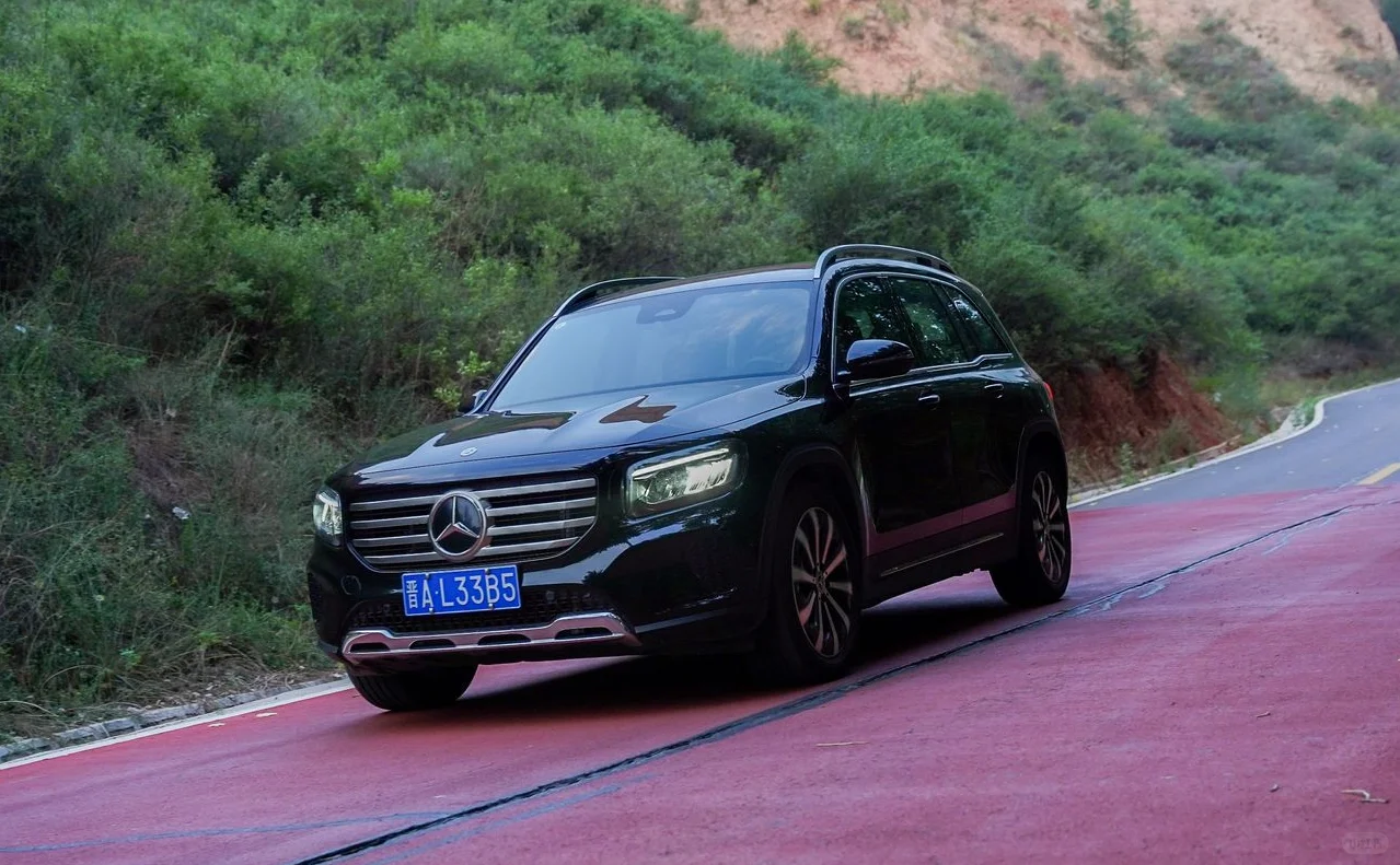 🚘 金牌辅助申请出战-GLB SUV🚘