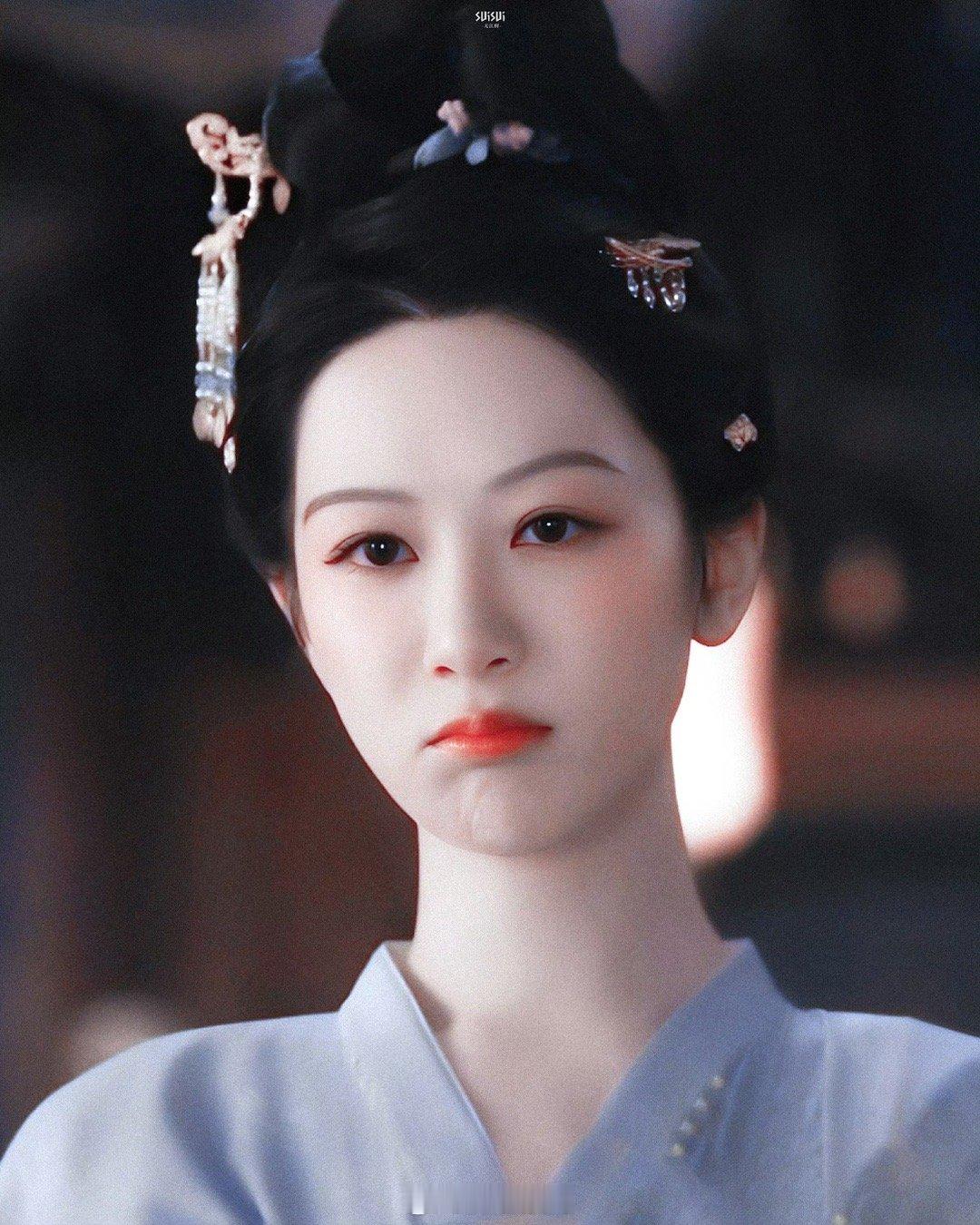 何惟芳被贬为官奴 何惟芳真是命运多舛，一个无依无靠的女子在以男权为天古代，创业和