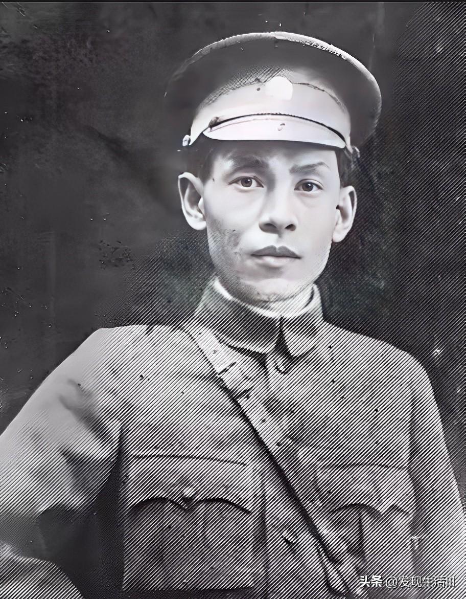 1927年4月11日，杜月笙设下鸿门宴，将上海总工会委员长汪寿华诱骗至家中。在收