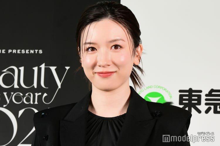 日娱新闻  永野芽郁  永野芽郁于2月11日出席了在东京都内举办的「NAILIE
