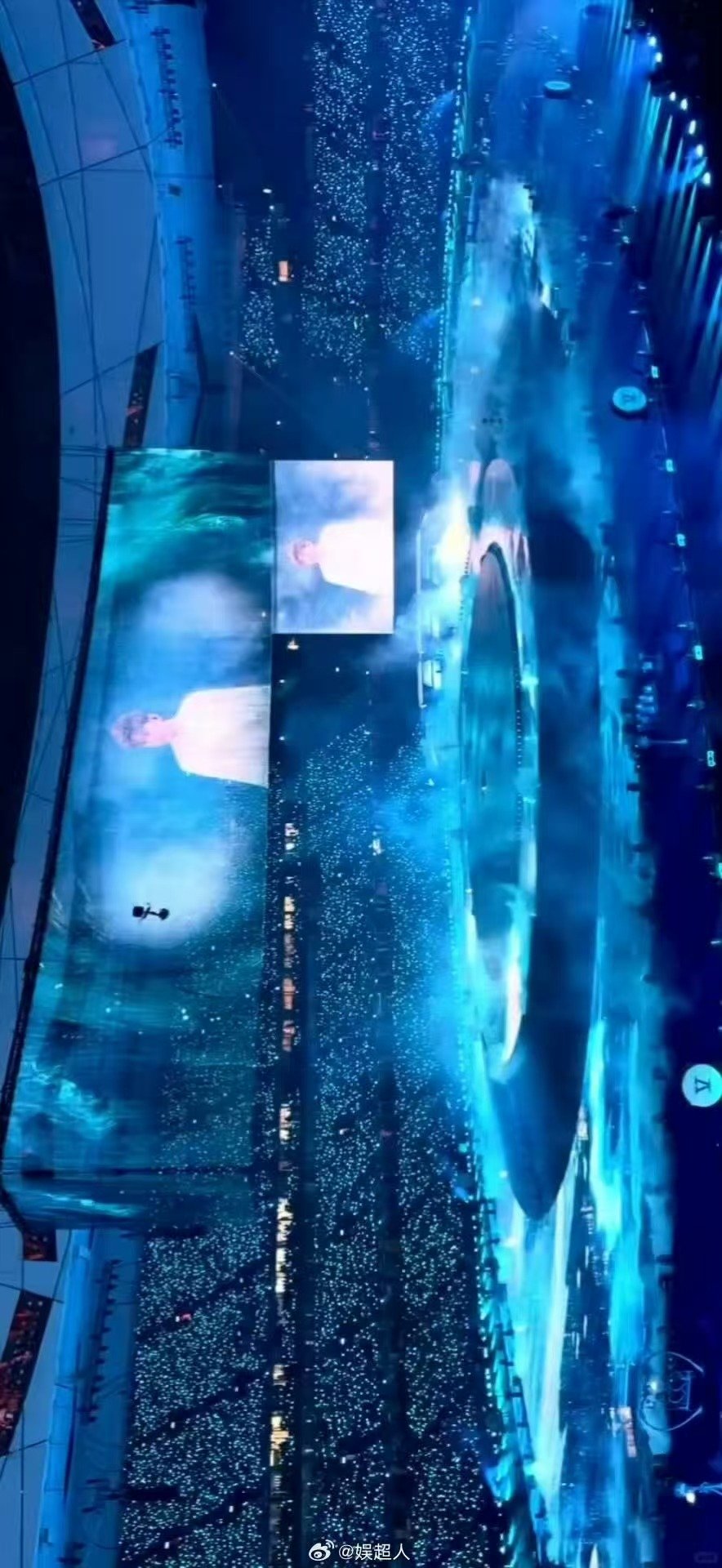 建议张杰开个位置共享 在张杰的万平舞台上找张杰想象一下，在张杰那万平舞台上找他的