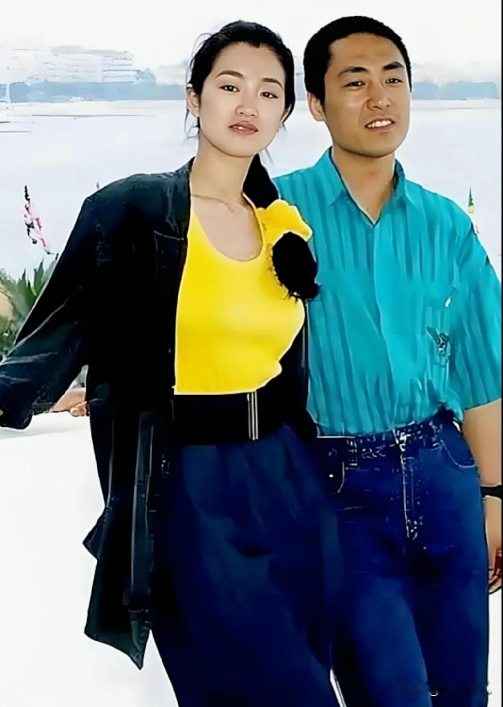 镜头里天生一对，生活里三观相悖，不成夫妻，却成彼此的贵人。只能说一切都是最好的安