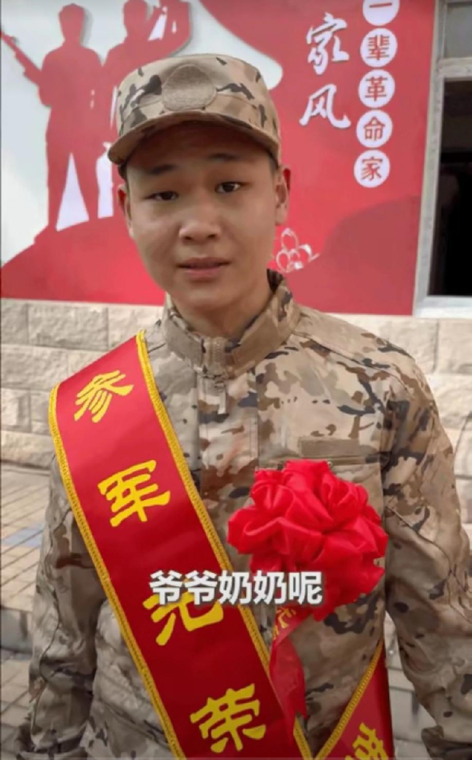 感动得热泪盈眶，这视频火到人民日报啦！
3月13日，在广西兴安，一名小伙子戴着大