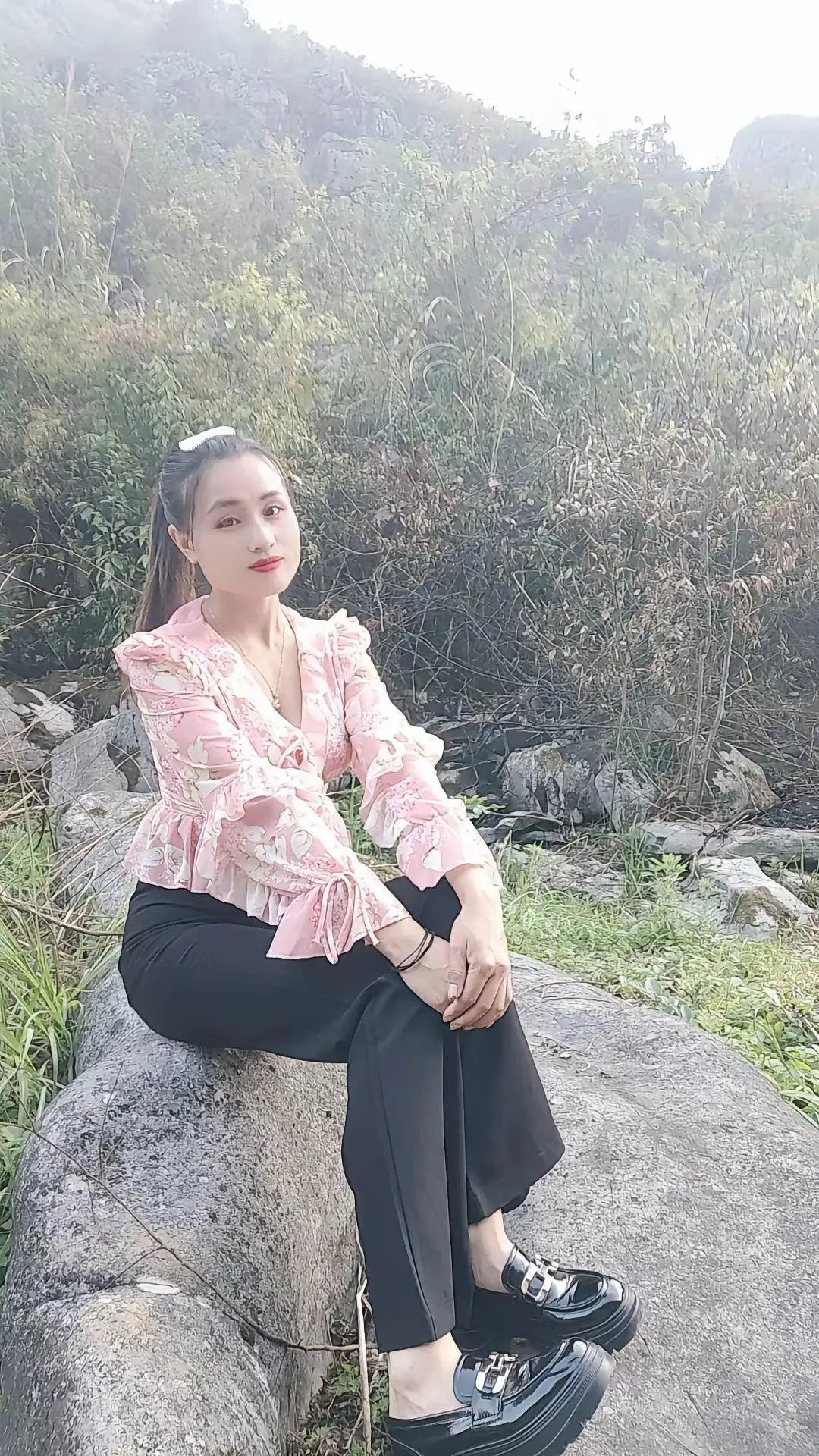 回不去了回不去了真的回不去了 户外拍摄 不一样的自己
