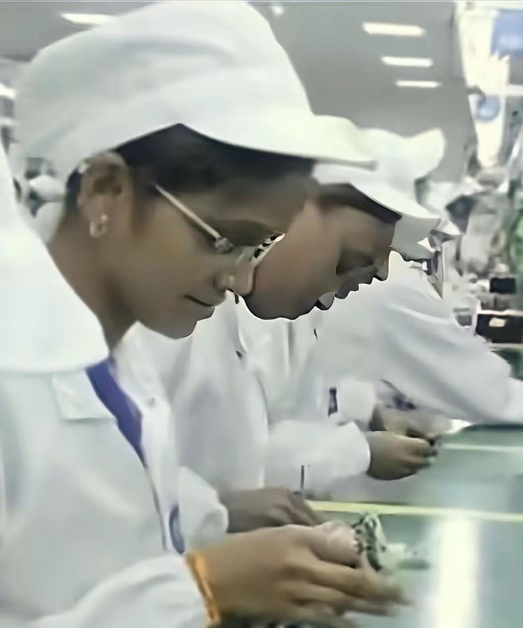 印度泄露iPhone18核心数据，苹果彻底无语了

苹果最看重的保密，在印度狠狠