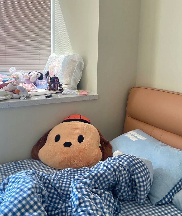 当你真正看清一个人的时候不会生气更不会在意今后你做什么都无所谓爱干嘛干嘛 关我屁