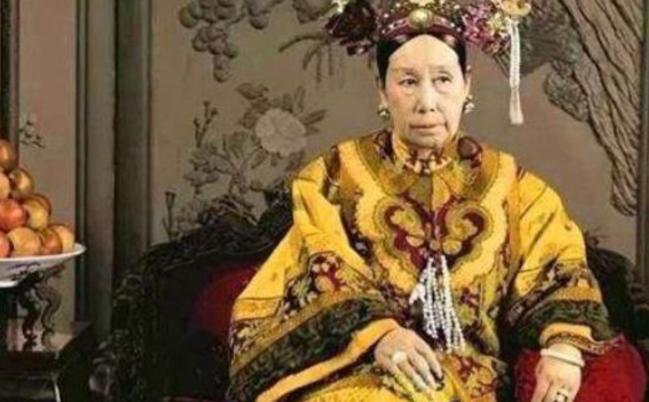李莲英姐姐隐瞒真相，大清灭亡后才敢说：慈禧其实并非病死的。慈禧太后到底是怎么死的