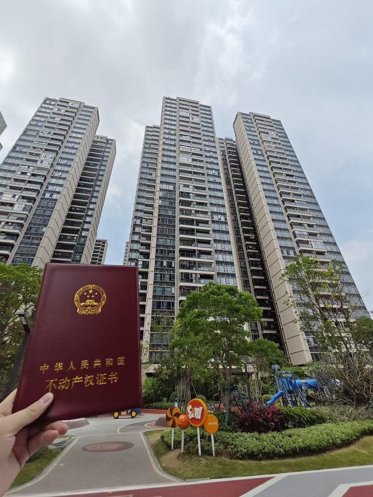 今年是怎么了
房子越来越难卖，房租却越来越难降了。  
 
中介的朋友圈里，二手