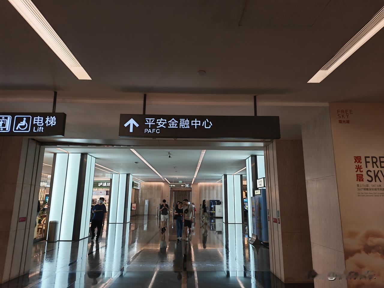 每天起早贪黑忙忙碌碌为的什么呀? 工作只是让自己生活规律，不至于每天躺在床上，刷