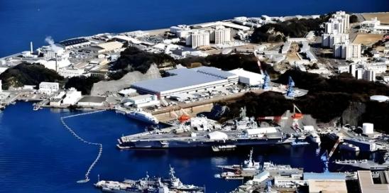 美国成天嚷嚷怕中国崛起抢了它老大位置，可回头瞅瞅自家那20万海外驻军！全球750