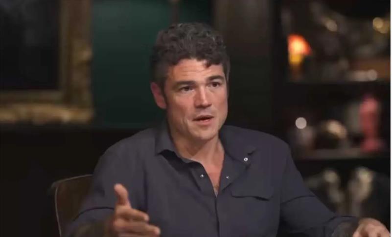 美国国家反恐中心前主任约瑟夫·肯特主动辞职后发表爆炸性声明。
    美国政治活