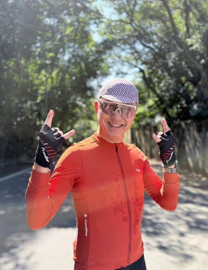 庾澄庆回应歌手是否有黑幕歌手2026好多人替庾澄庆淘汰抱不平，猜测有内幕，他亲自