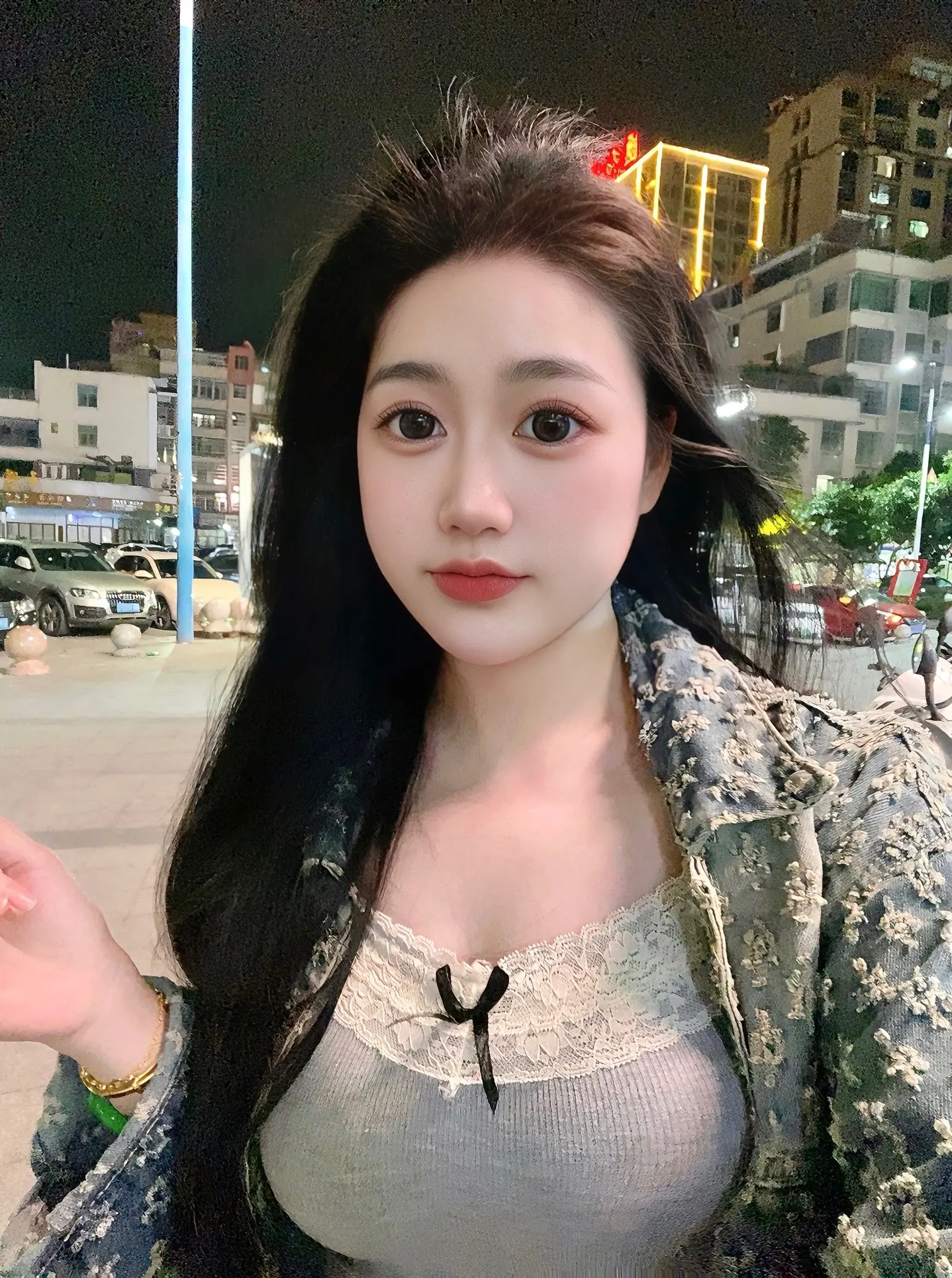 𓇢༼⍨༽   𓇢靠北啦  冻洗窝蒜咯 美丽坏女人