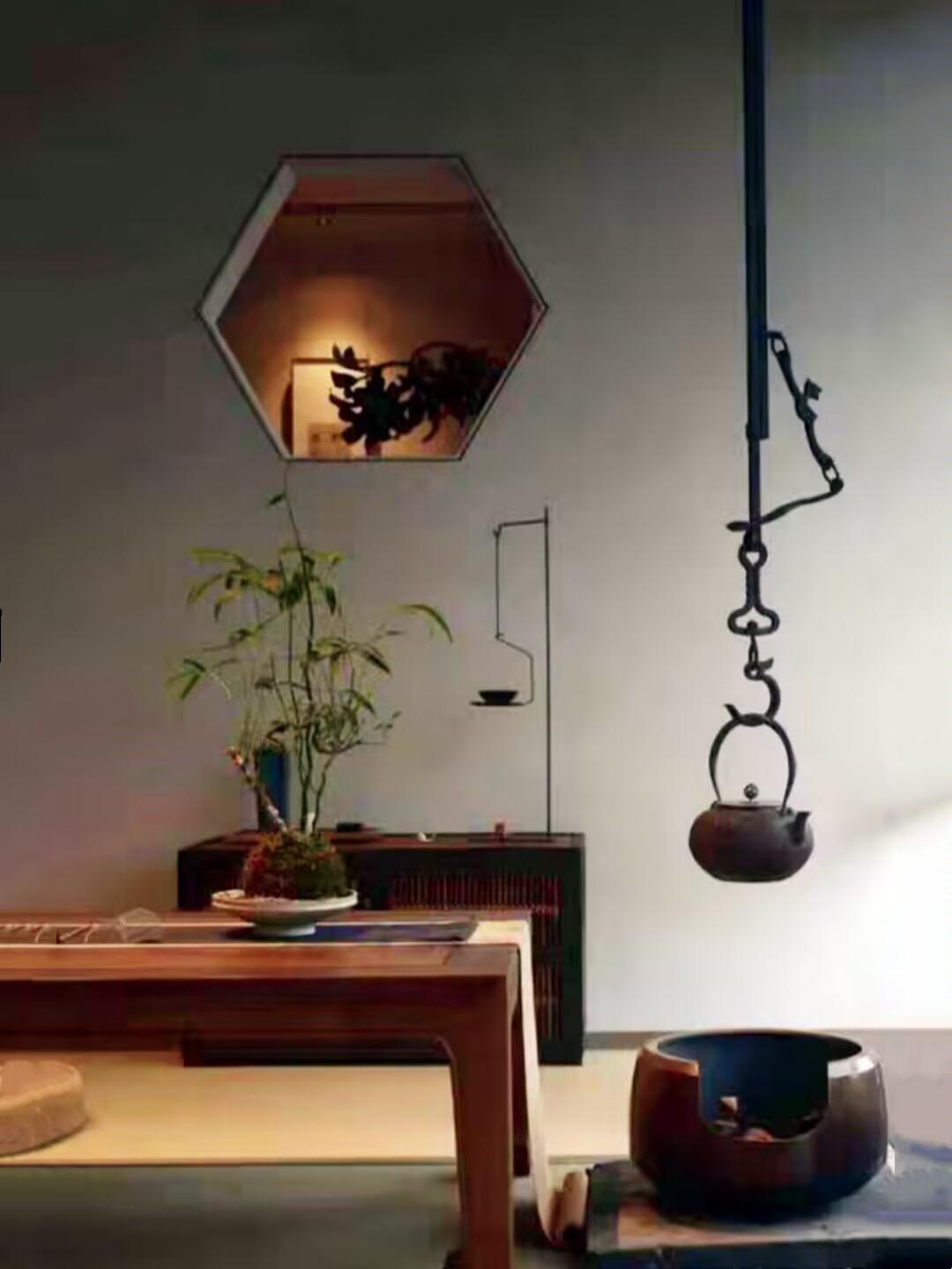 床上无性，床下无语，没有亲吻，没有拥抱，不吵架不交流，不问行程，把家过成寺庙，东