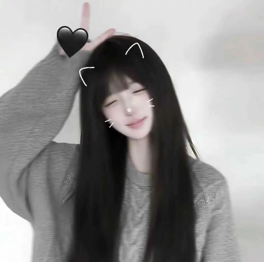 𝙒𝙚𝘾𝙝𝙖𝙩女头｜精选韩系女生头像  专栏 · 超级好玩的头像