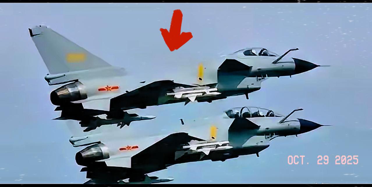 中国通告全球！

​​10月26日，中国军方通告全球：东部战区空军多支编队赴台岛