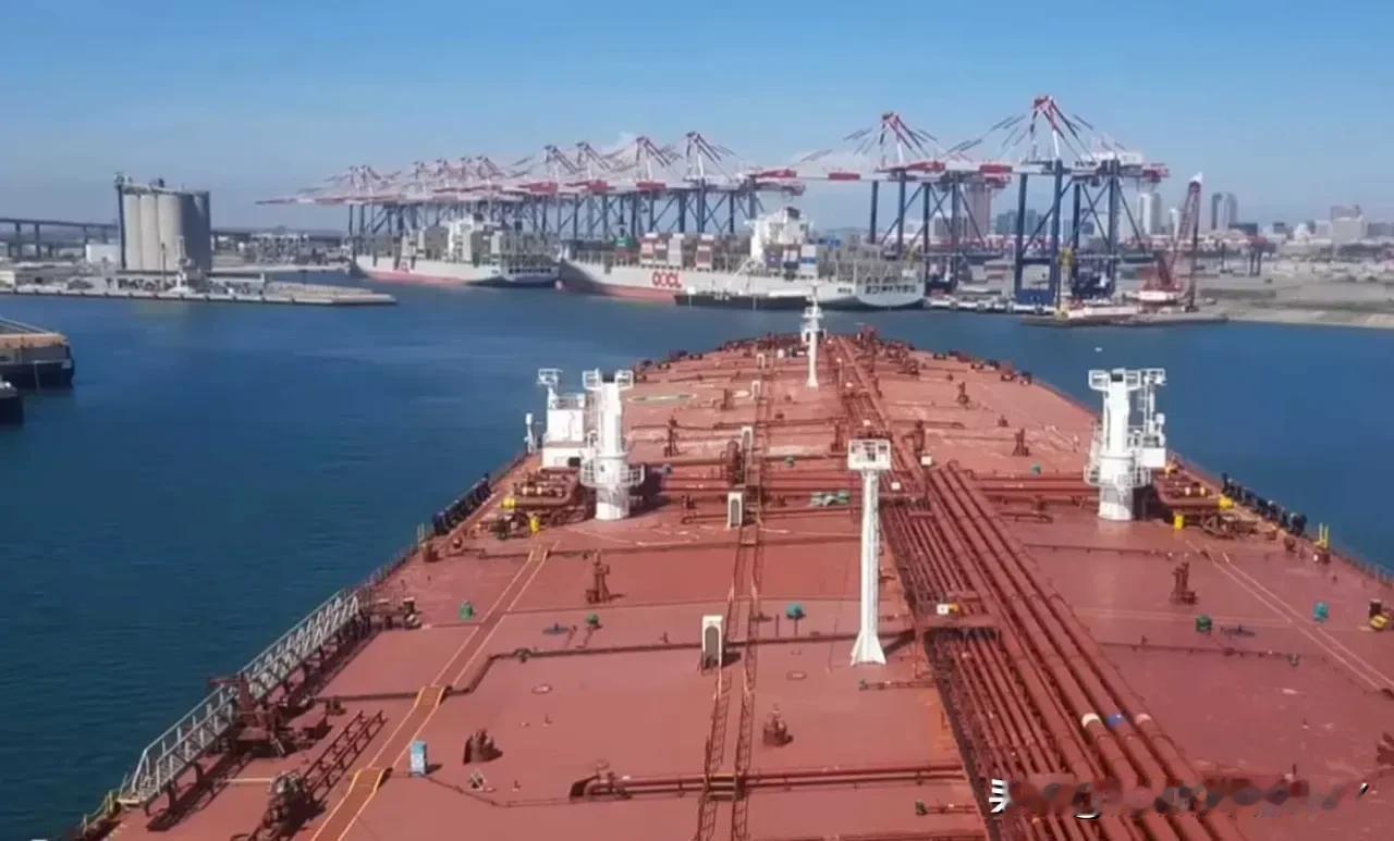 伊朗开始反击了！4月16日，据中东媒体透露，伊朗石化工业发展领域的执行总监宣布：