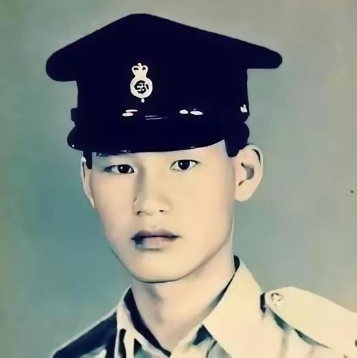 1990年，陈惠敏给李国豪250w片酬，但是李国豪说：“我不是中国人。” 陈惠敏