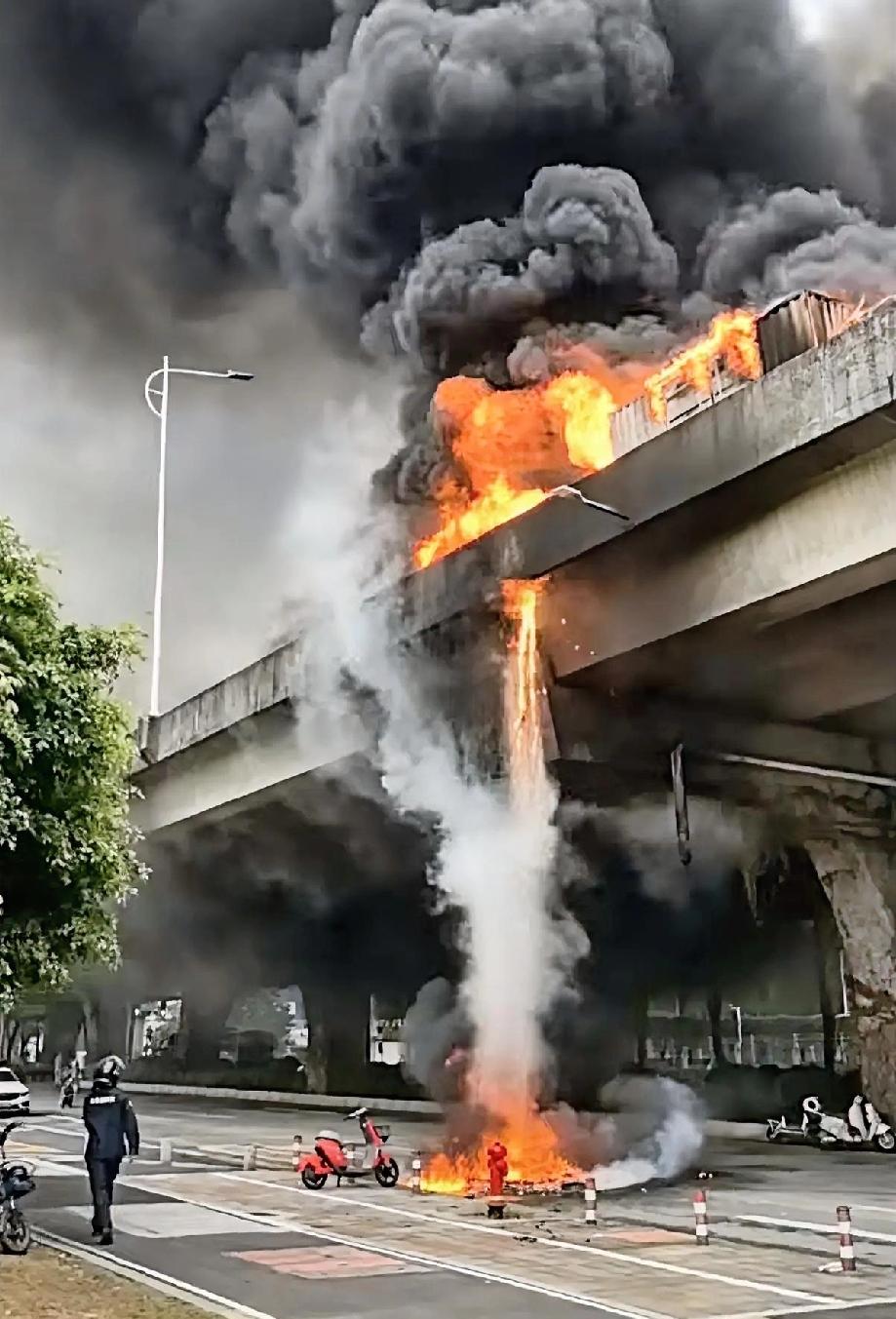 这场意外的车祸引发的火灾对于桥梁质量也是个考验啊！后续是不是也得有相关部门对桥梁