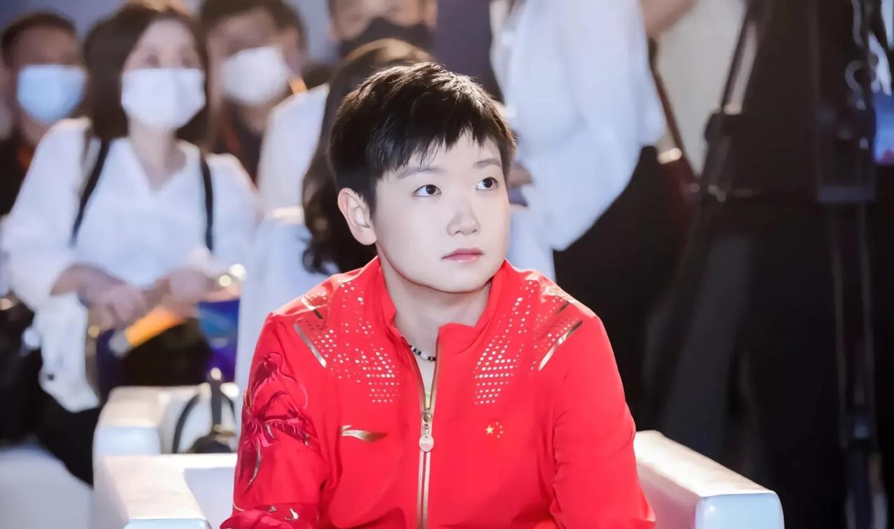 孙颖莎，一位体坛健儿，曾多次在世界乒乓球锦标赛和奥运会上为国家赢得了，从小喜爱乒