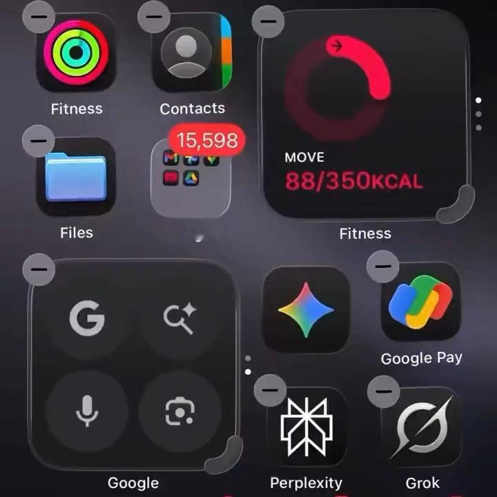 当你想把某个应用移动到某个文件夹，令人抓狂的事情出现了用过iPhone 的小伙伴