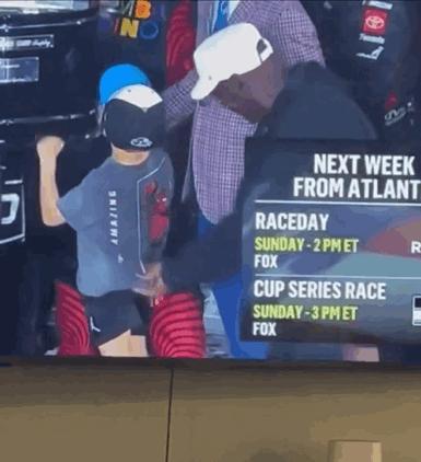 帮主，您这是？挠痒痒？注意别人有话说哈[星星眼]