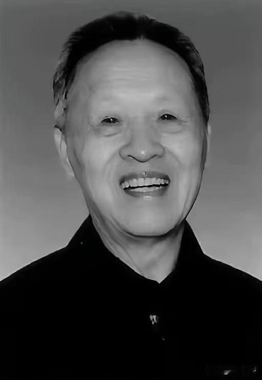 他曾任陕西省委书记，早年在河北从事组织工作，后调往中央；1972年到陕西省渭南地
