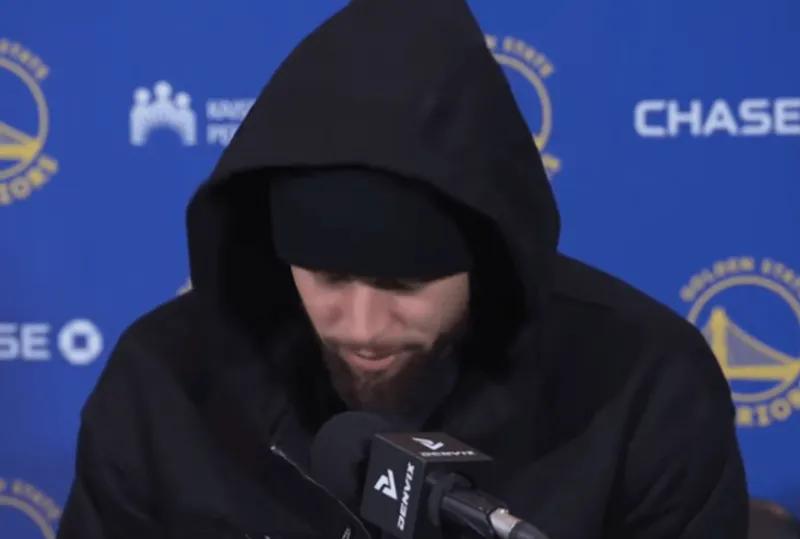 只有这种肉搏战，才可以体现出来，如今，勇士老了。
科尔也老了，一意孤行，关键时刻