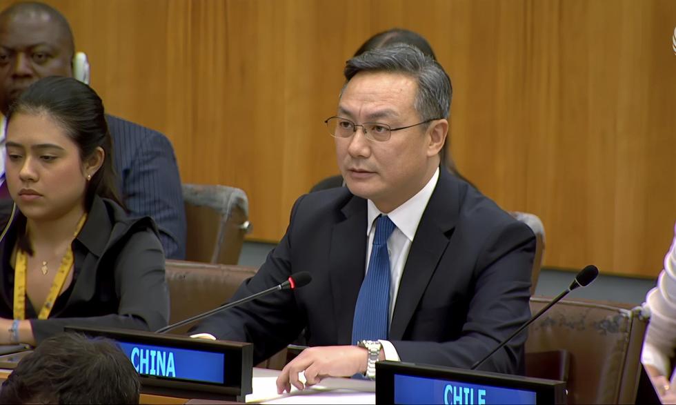自己也没做好，有没有资格批评别人？
10月5日，中国常驻联合国副代表孙磊在联大第