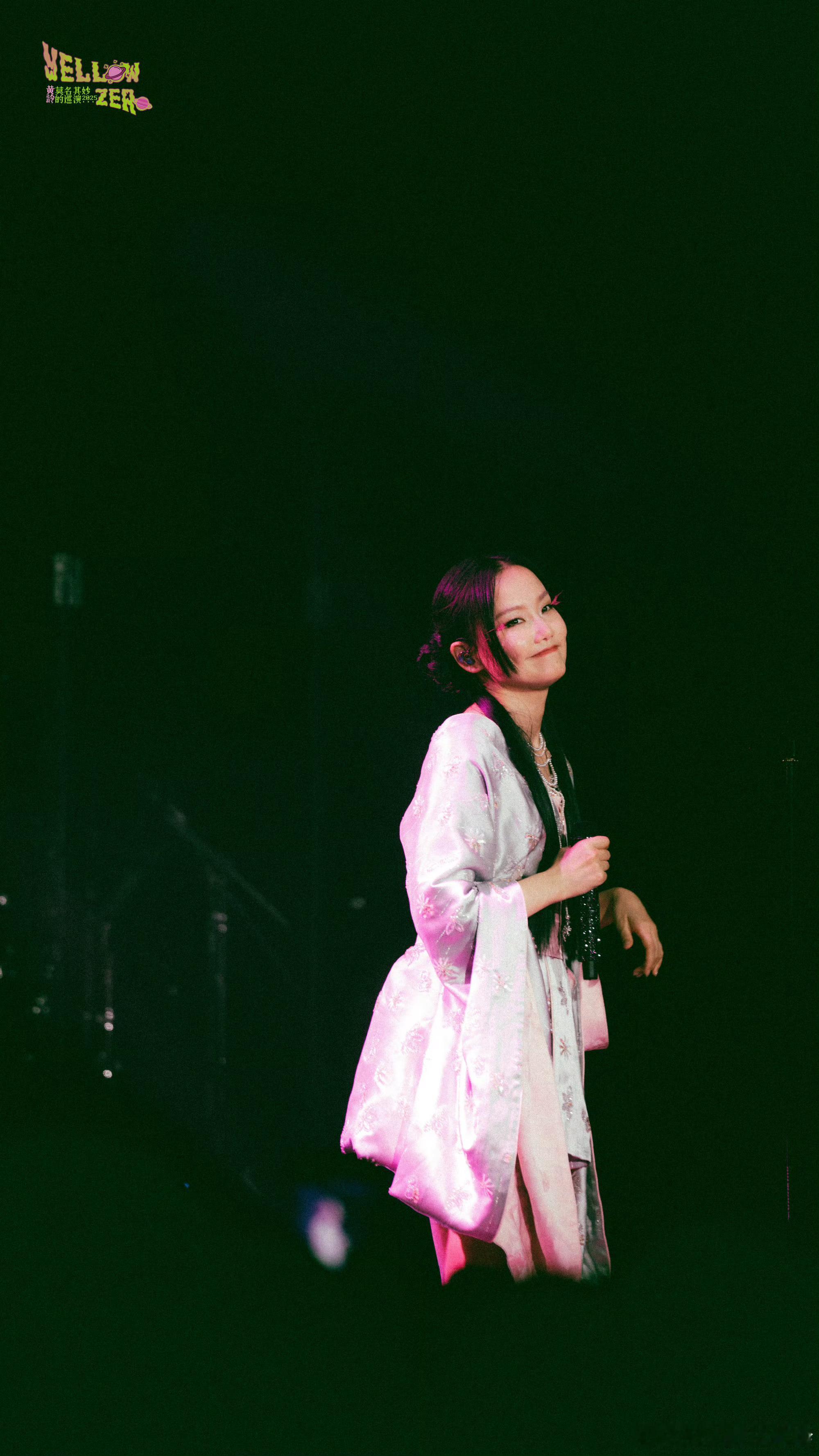 黄龄的戏腔是内娱独一份！《叹 + 伯虎说》融合演绎，清亮嗓音 + 婉转古韵，真的