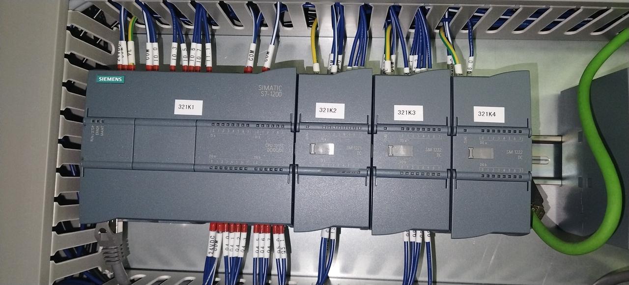 老板是不想不嫖，说我写的程序不行，让我明天滚蛋，滚蛋之前必须把源程序交给公司，否