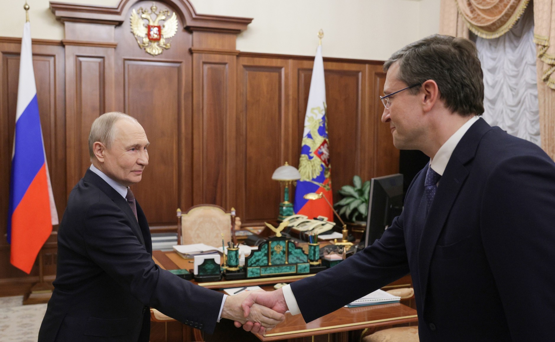 瓦洛佳小朋友  与下诺夫哥罗德州州长格列布·尼基京会晤总统与下诺夫哥罗德州州长格