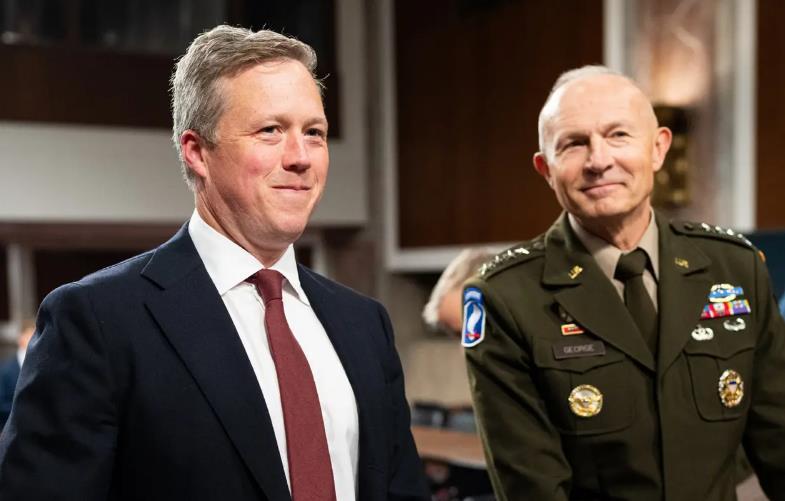 美国高级军官将访问俄罗斯
   一群美国高级军官将访问俄罗斯首都。这些将军预计将