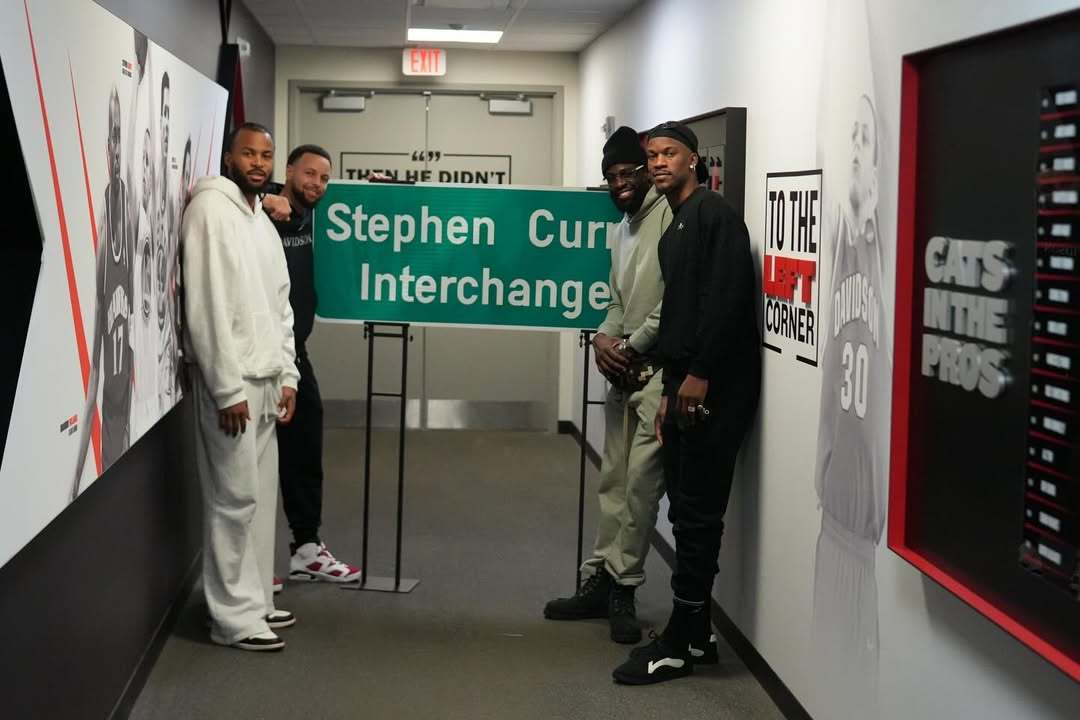 追梦、巴特勒、穆迪到场，库里：非常感谢他们给予的支持❤️记者：昨天追梦、巴特勒￼