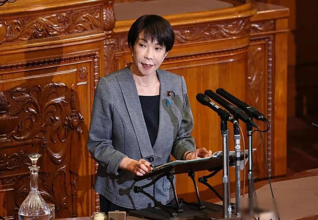 谈不拢就打！中国正式下达第77号令，对日涨价开始，高市故作镇定
中国商务部去年底