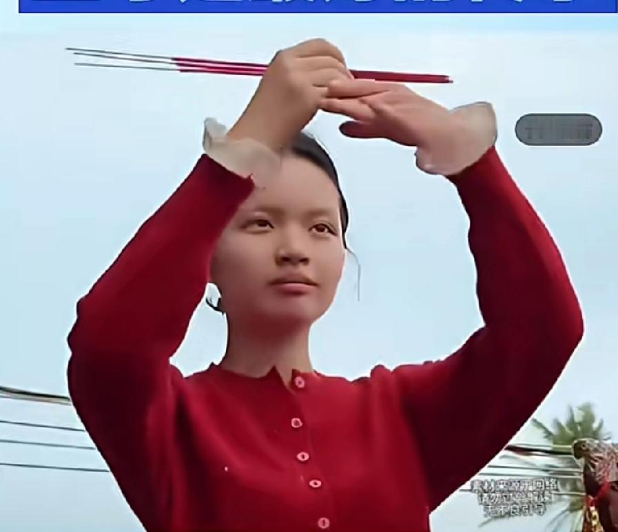 湛江年例这事真的，太让人意外了，原本一直担任小妈组的女孩，仪式前被临时替换，结果