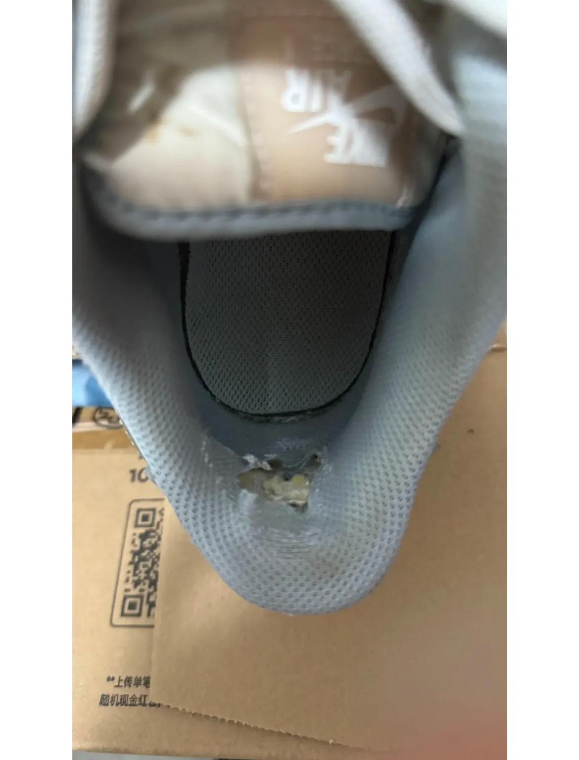 你们是不是也这样啊！！！！为何我的每双鞋子总是难逃鞋后跟磨损的命运？明明我已经特