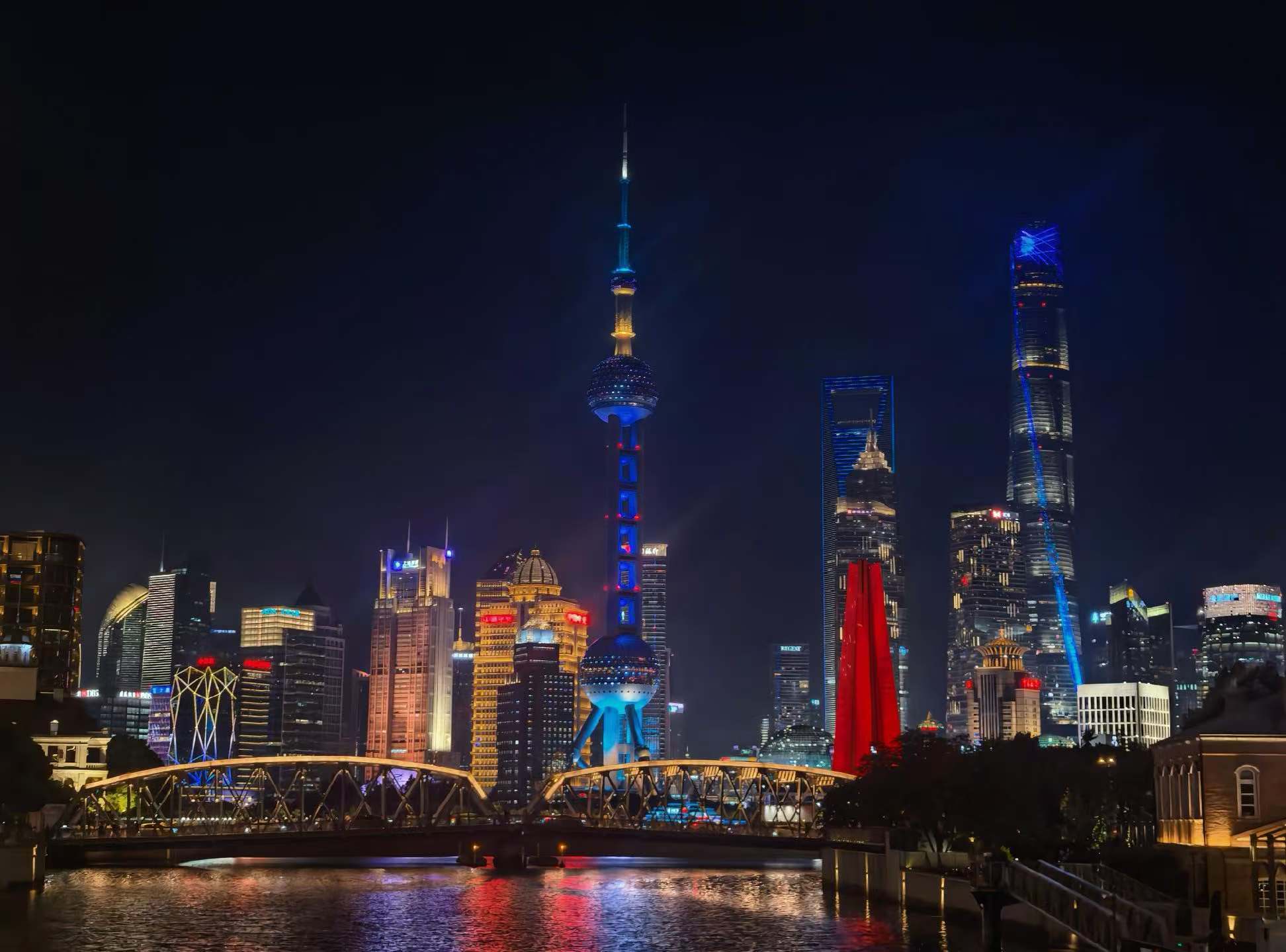 夜上海，大上海，美上海。 泰国