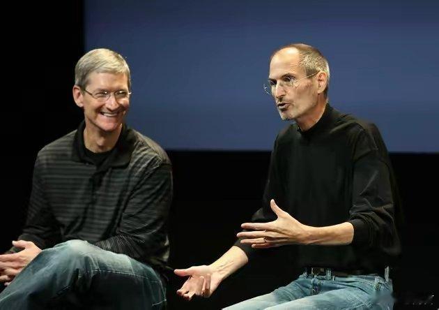 苹果新任CEO特努斯是谁库克这个人对苹果影响和贡献的争议其实整整持续了15年，有